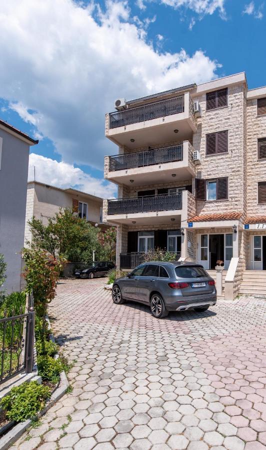 פודסטראנה Apartments Amigos מראה חיצוני תמונה