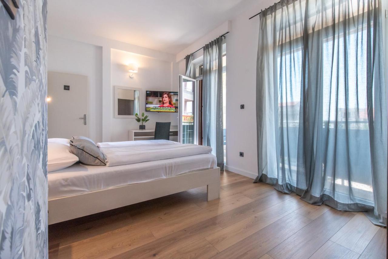 פודסטראנה Apartments Amigos מראה חיצוני תמונה