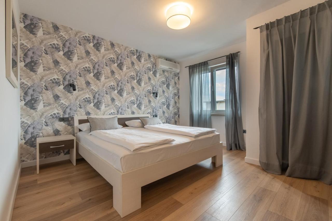פודסטראנה Apartments Amigos מראה חיצוני תמונה